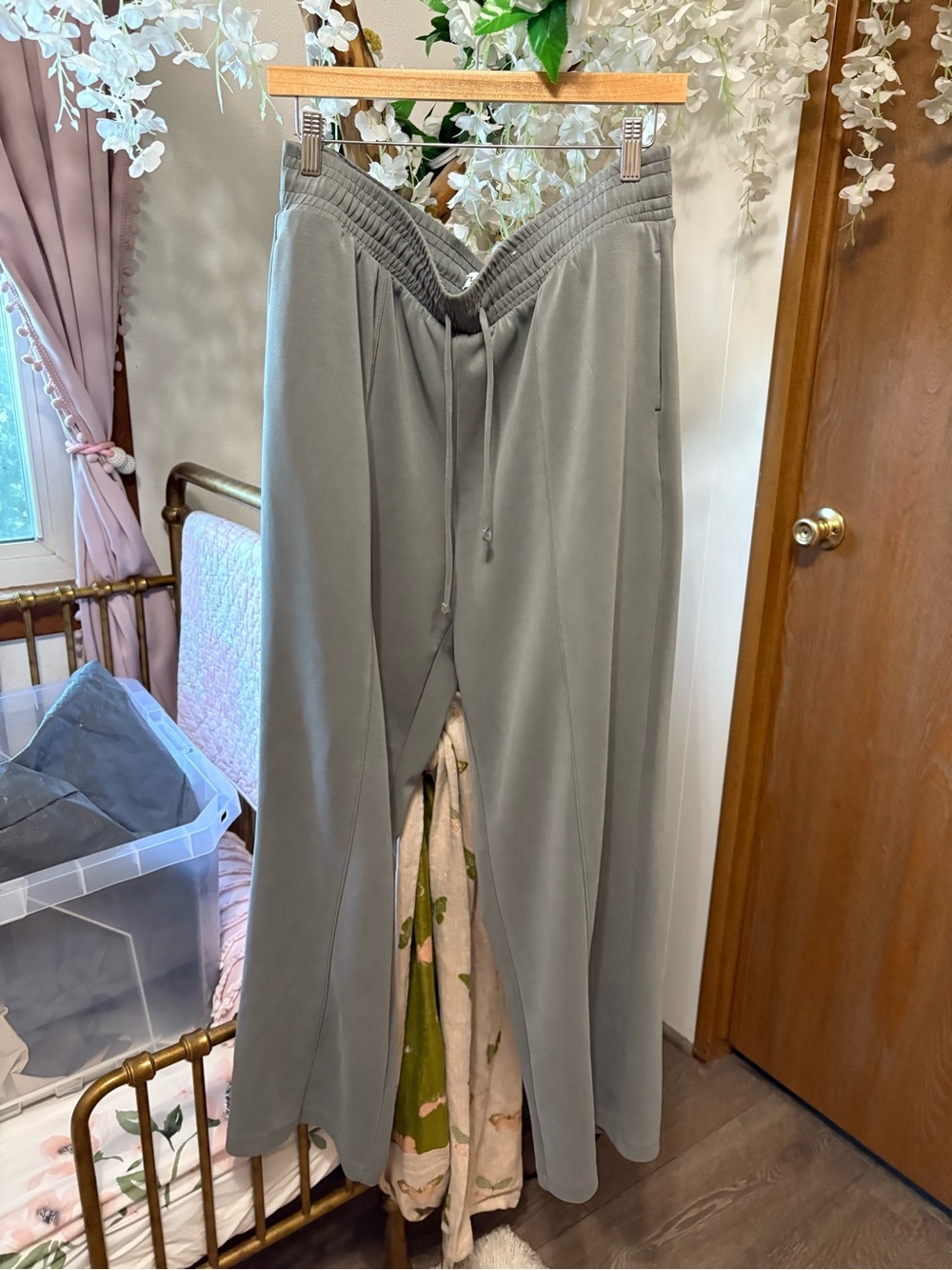 FLX Wide-Leg Drawstring Track Pants in Gray - Picture 2 of 6